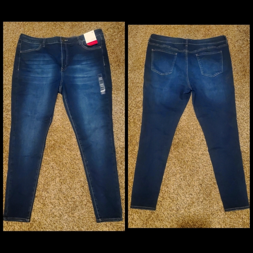 SO Juniors Plus Size Jeggings